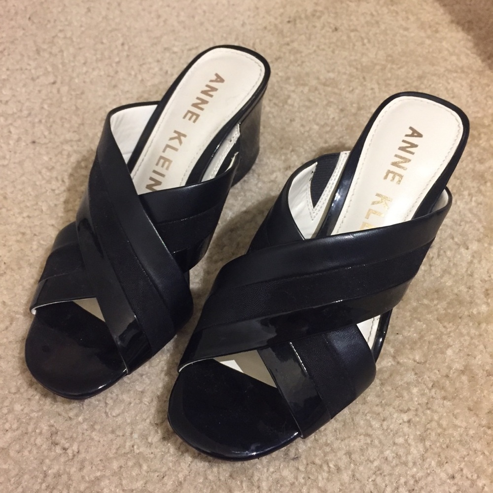 Anne Klein Black Heels